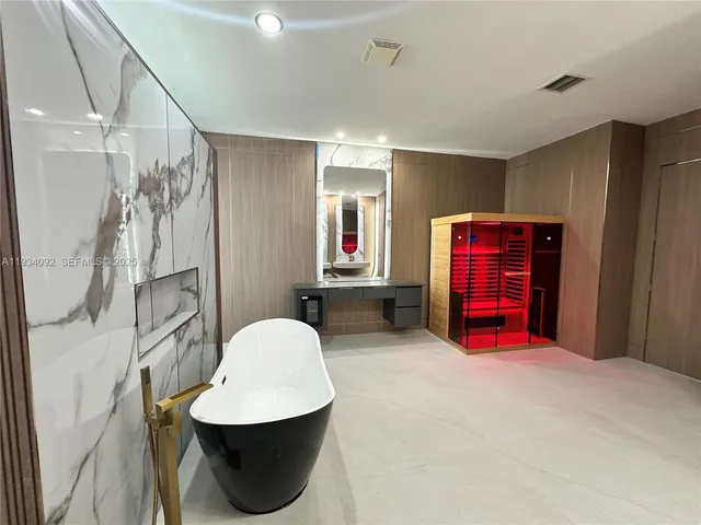 $2,285,000 | 13785 Southwest 40th Street, Davie, FL 33330