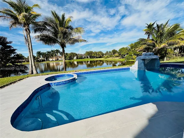 $2,285,000 | 13785 Southwest 40th Street, Davie, FL 33330