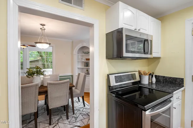 $649,900 | 406 East Markham Avenue, Durham, NC 27701