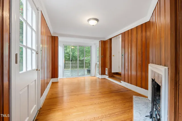 $649,900 | 406 East Markham Avenue, Durham, NC 27701