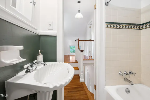 $649,900 | 406 East Markham Avenue, Durham, NC 27701