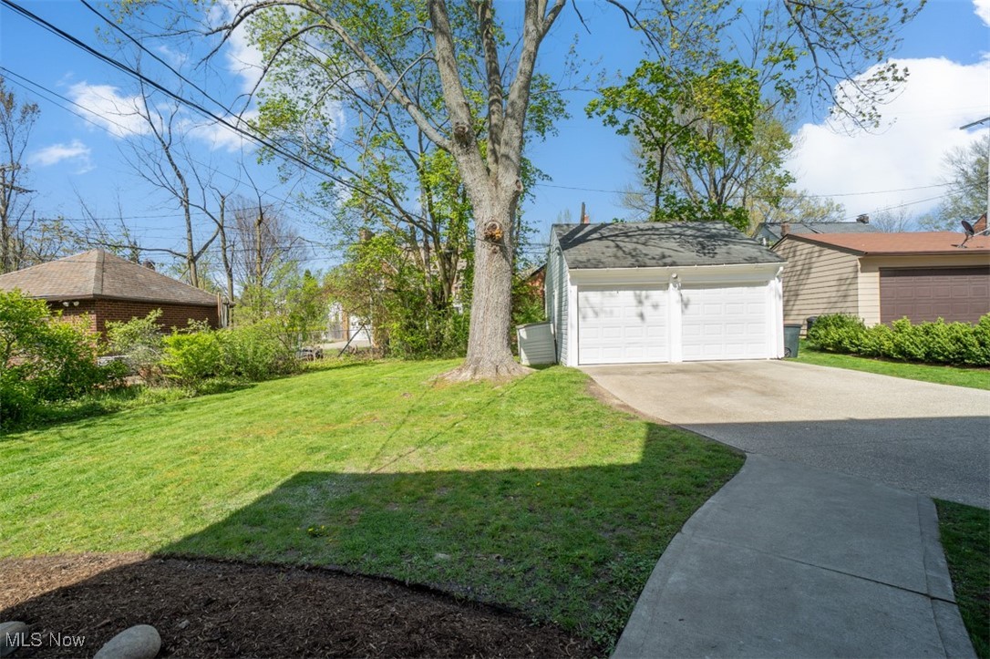 15715 Chadbourne Road Cleveland, OH 44120 - Photo 30 of 35 Gallery Image 30