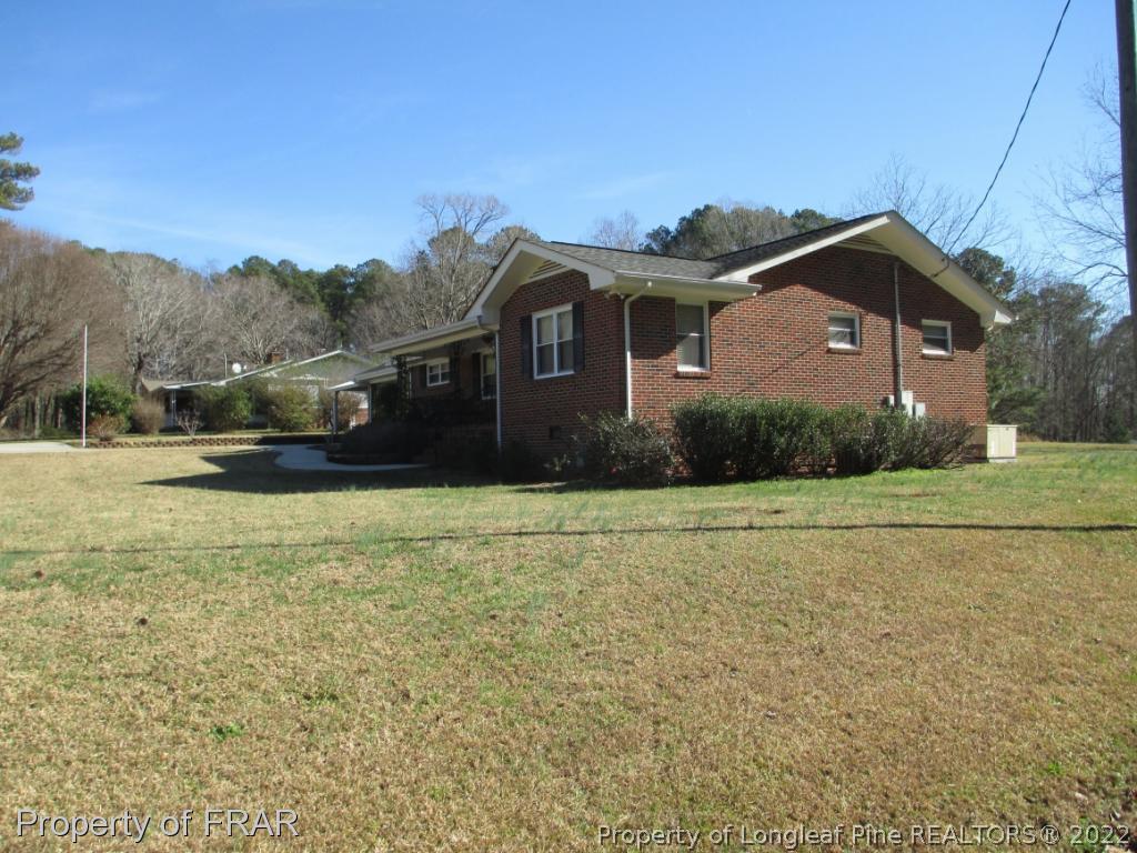 902 McNeill Road Sanford, NC 27330 - Photo 3 of 15 Gallery Image 3
