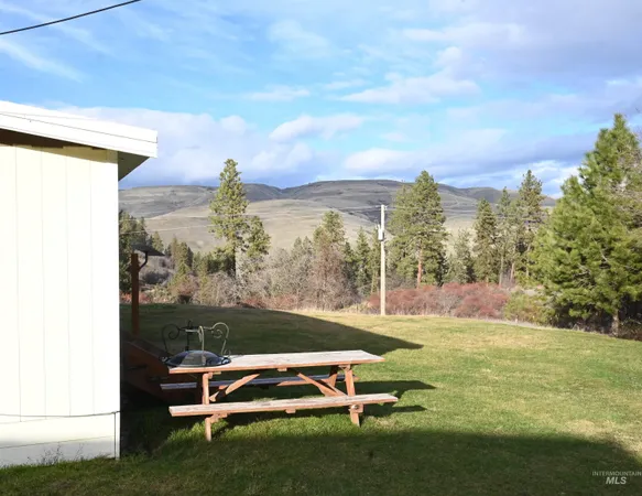 $360,000 | 32288 Amos Bench Road, Lenore, ID 83541