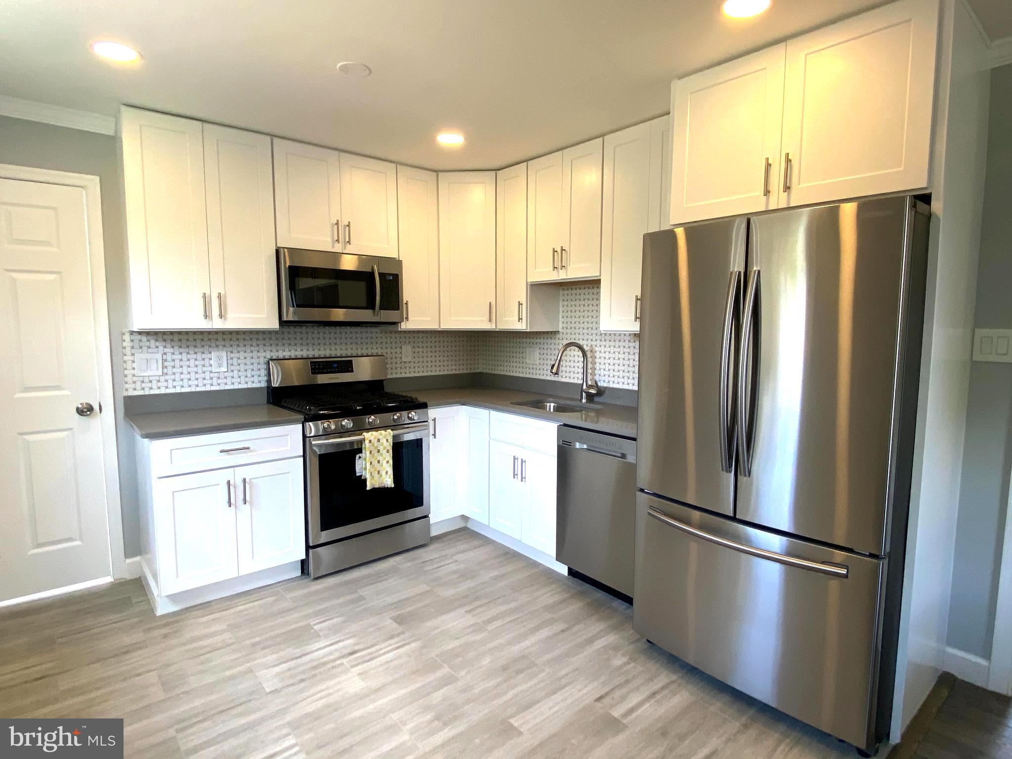 4706 Topping Road Rockville, MD 20852 - Photo 4 of 25 New kitchen