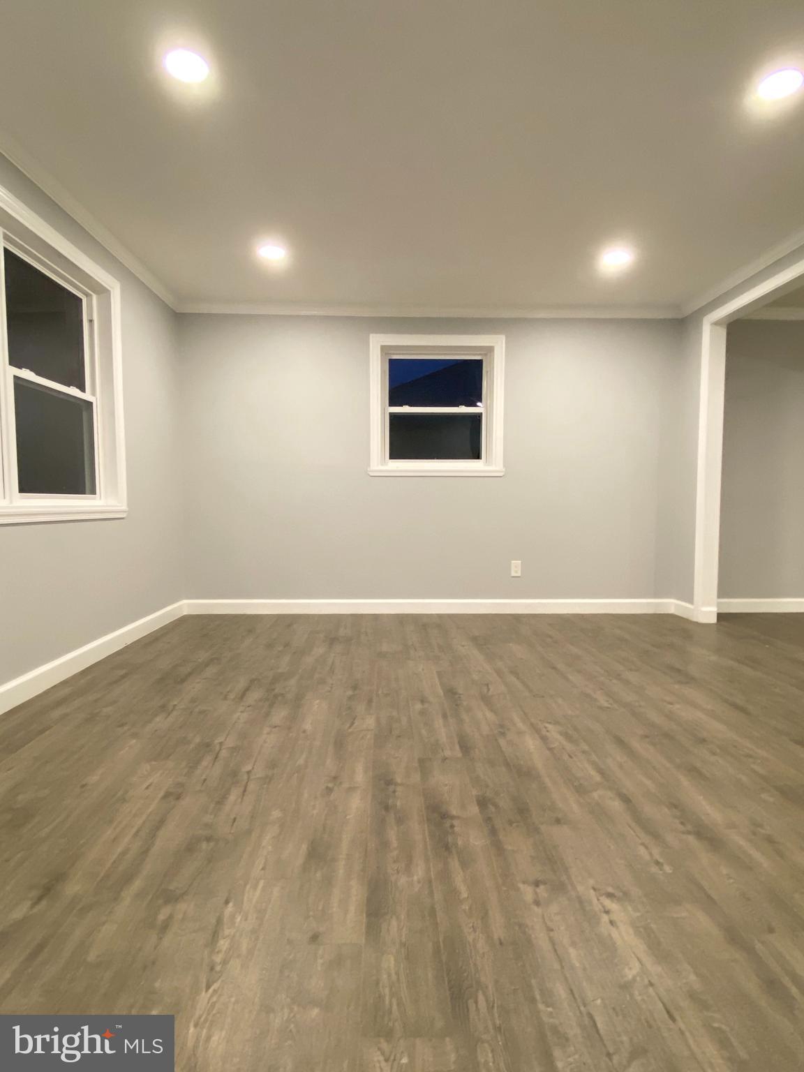 4706 Topping Road Rockville, MD 20852 - Photo 9 of 25 Living Room