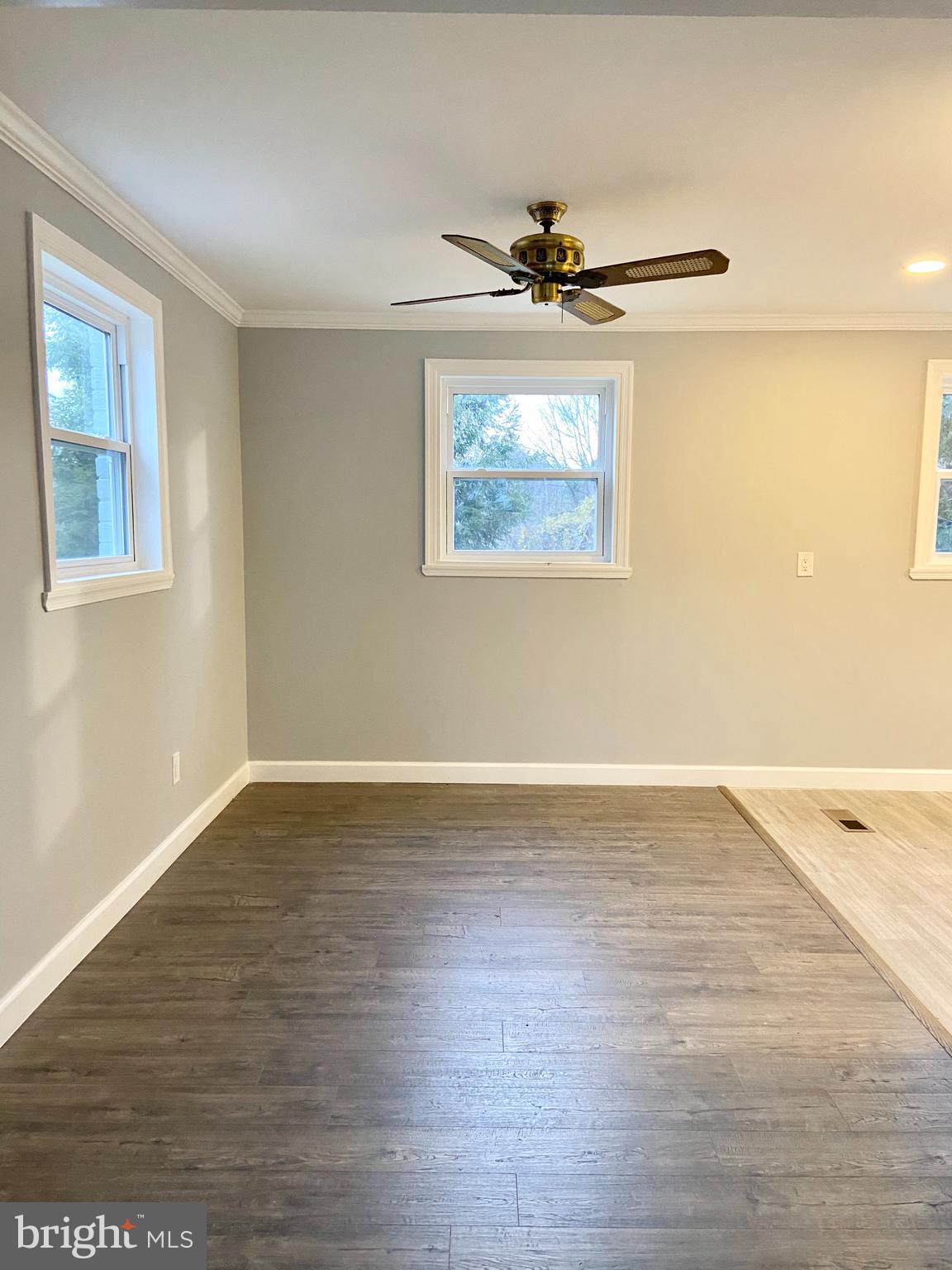 4706 Topping Road Rockville, MD 20852 - Photo 10 of 25 Dining area with ceiling fan
