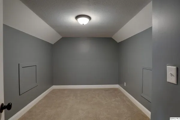 $520,000 | 9608 Highway 168, Hannibal, MO 63401