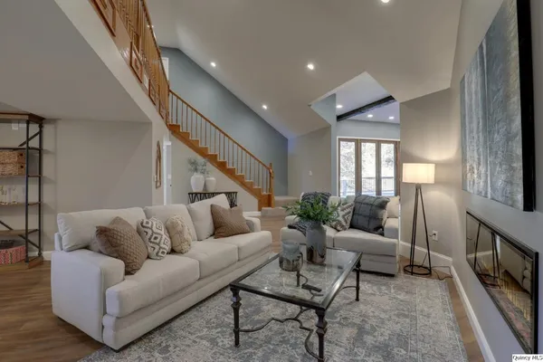 $520,000 | 9608 Highway 168, Hannibal, MO 63401