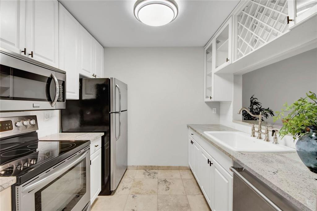 3655 Habersham Road Northeast, Unit B141 Atlanta, GA 30305 - Photo 2 of 19