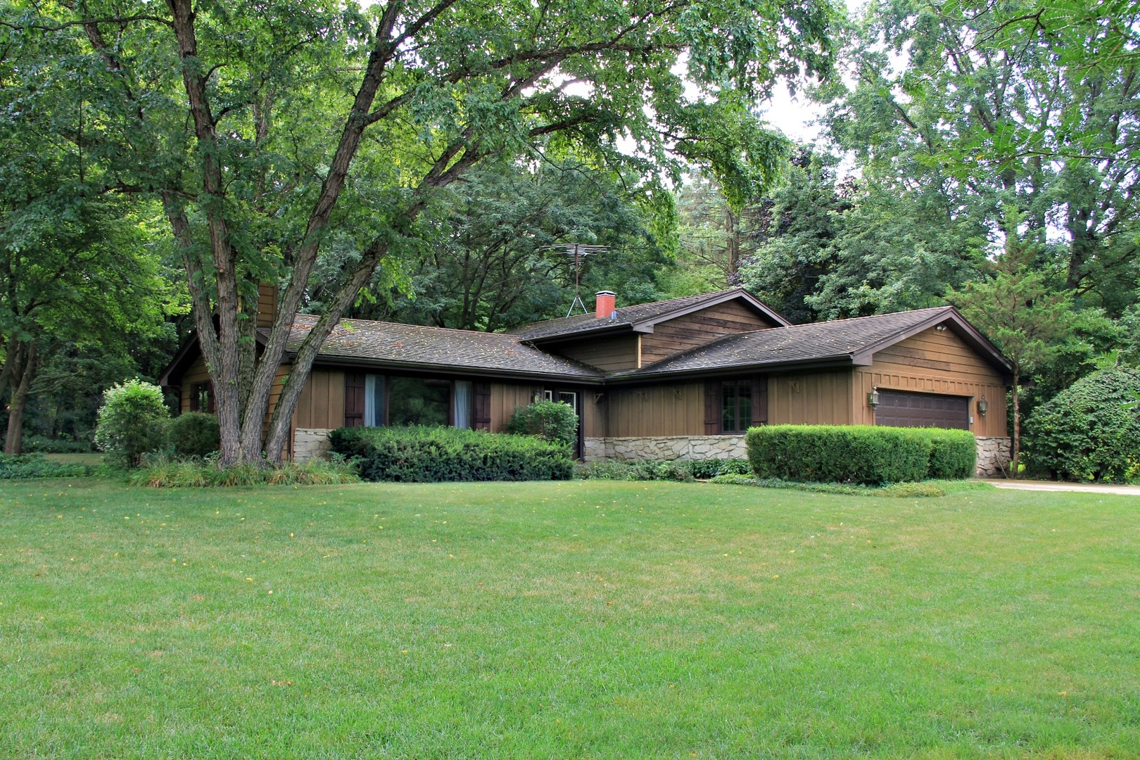 S863 Thorndon Ridge Drive Elburn, IL 60119 - Photo 1 of 22