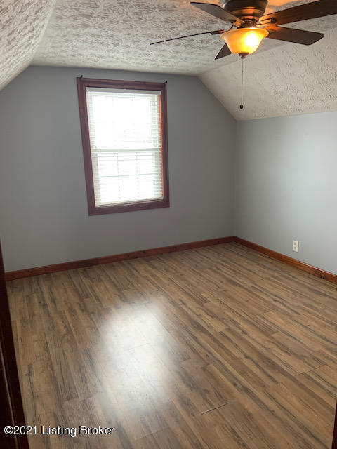 6388 Bloomfield Road Bardstown, KY 40004 - Photo 17 of 24 IMG_1392