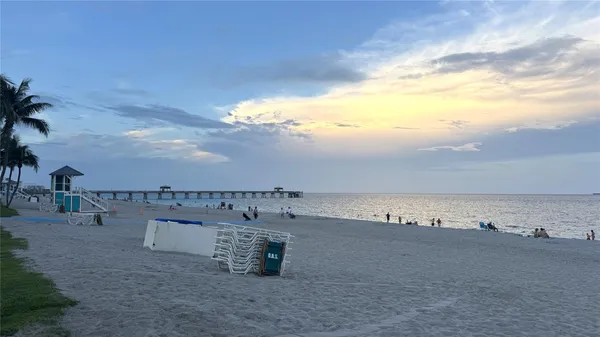 $2,000 | 770 Southeast 2nd Avenue, Unit F101, Deerfield Beach, FL 33441