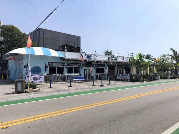 $2,000 | 770 Southeast 2nd Avenue, Unit F101, Deerfield Beach, FL 33441