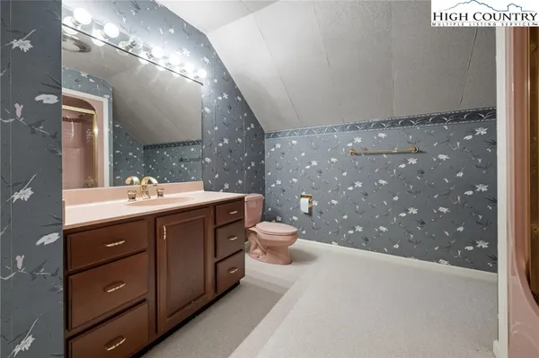 $999,000 | 304 Glendale Drive, Boone, NC 28607