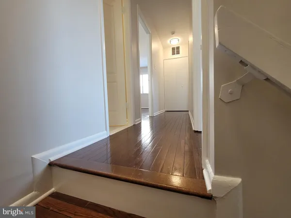 $2,950 | 5674 Oak Tanager Court, Burke, VA 22015