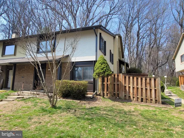 $2,950 | 5674 Oak Tanager Court, Burke, VA 22015