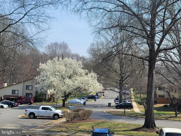 $2,950 | 5674 Oak Tanager Court, Burke, VA 22015