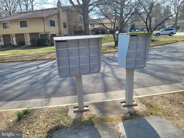 $2,950 | 5674 Oak Tanager Court, Burke, VA 22015