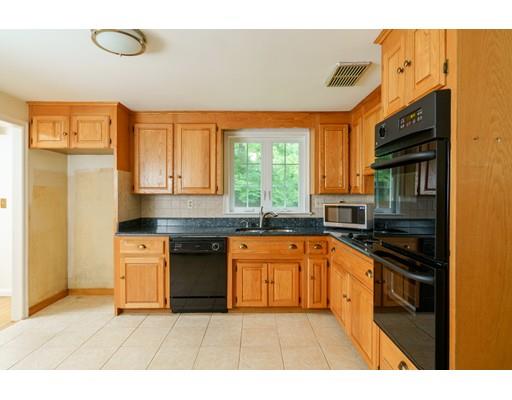 23 Doris Road Braintree, MA 02184 - Photo 7 of 22 Gallery Image 7