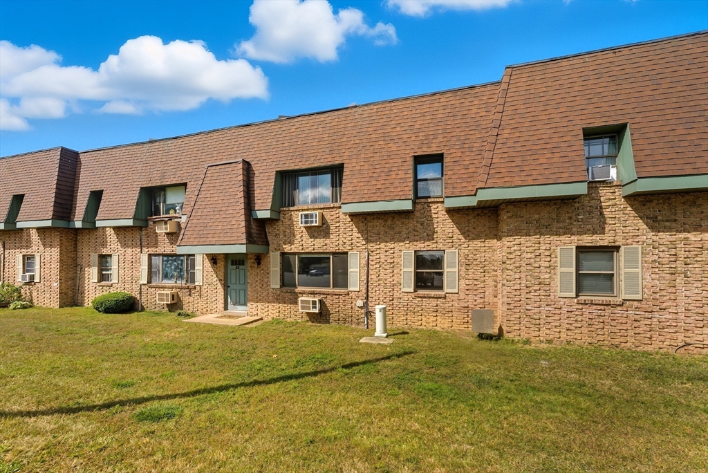 549 Russell Road, Unit 6B Westfield, MA 01085 - Photo 31 of 40 Gallery Image 31