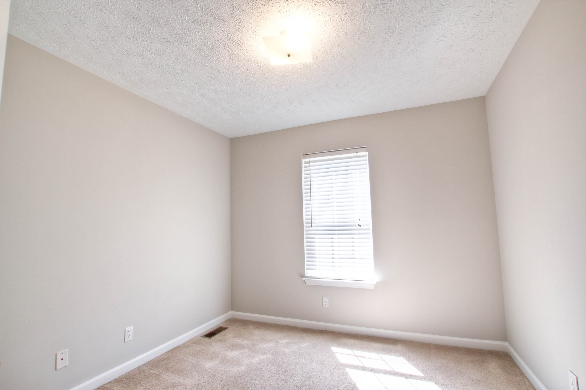 1011 Compton Road Murfreesboro, TN 37130 - Photo 12 of 19 Gallery Image 12