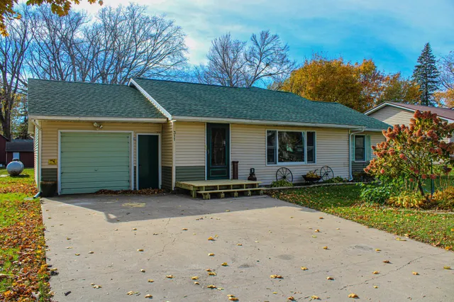 $169,900 | 311 Carolina Avenue, Hoffman, MN 56339