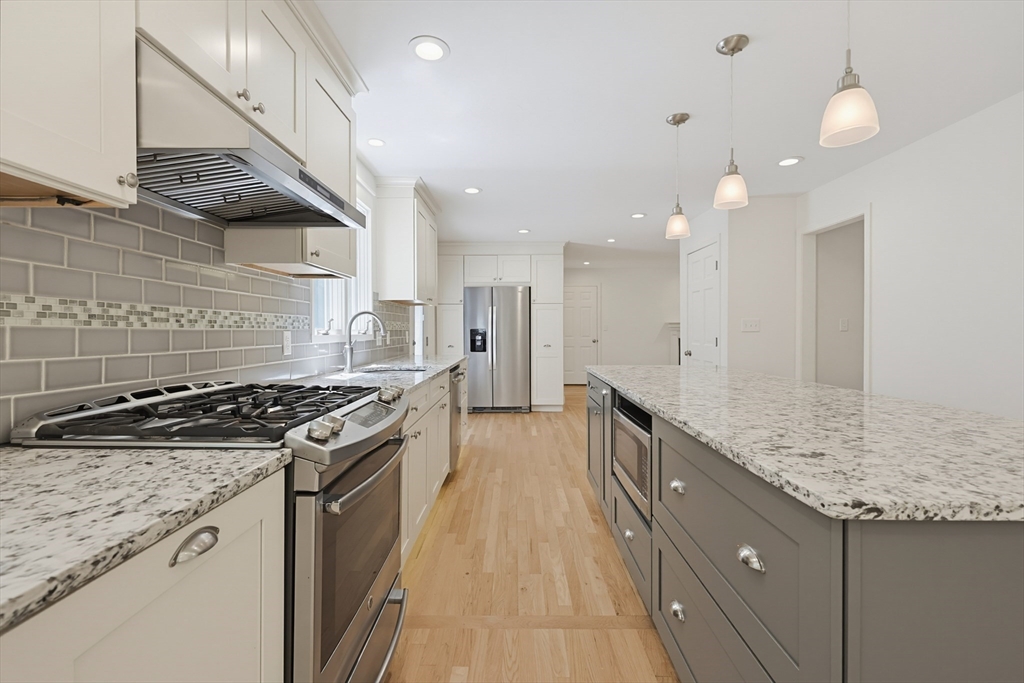 45 Baron Road Franklin, MA 02038 - Photo 12 of 42