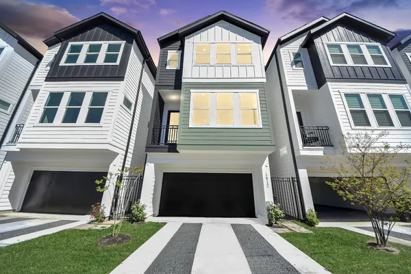 $372,400 | 1207 Cavalcade Street, Unit A, Houston, TX 77009