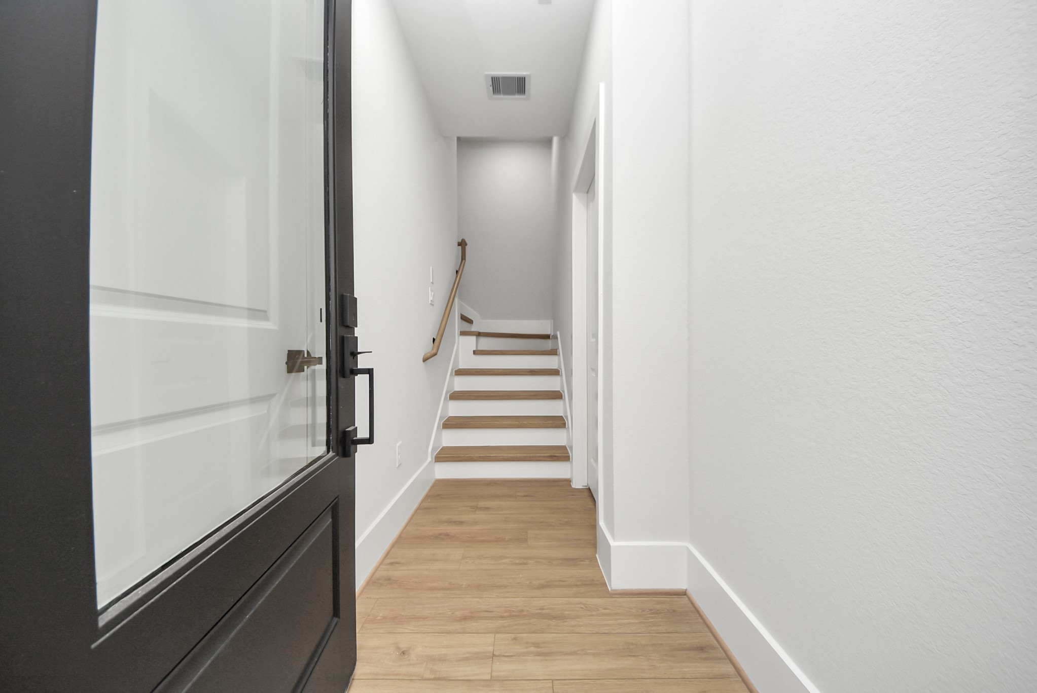 1207 Cavalcade Street, Unit A Houston, TX 77009 - Photo 3 of 48