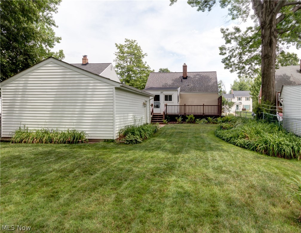 1668 Edgefield Road Lyndhurst, OH 44124 - Photo 4 of 26
