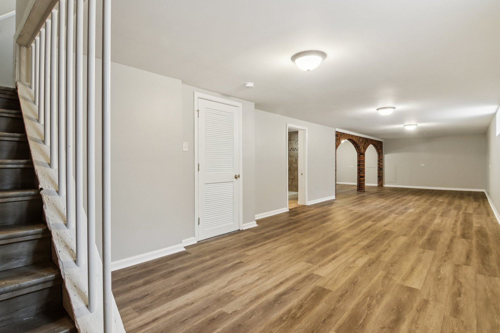 270 Madison Avenue Calumet City, IL 60409 - Photo 27 of 34 a view of a hallway with wooden floor