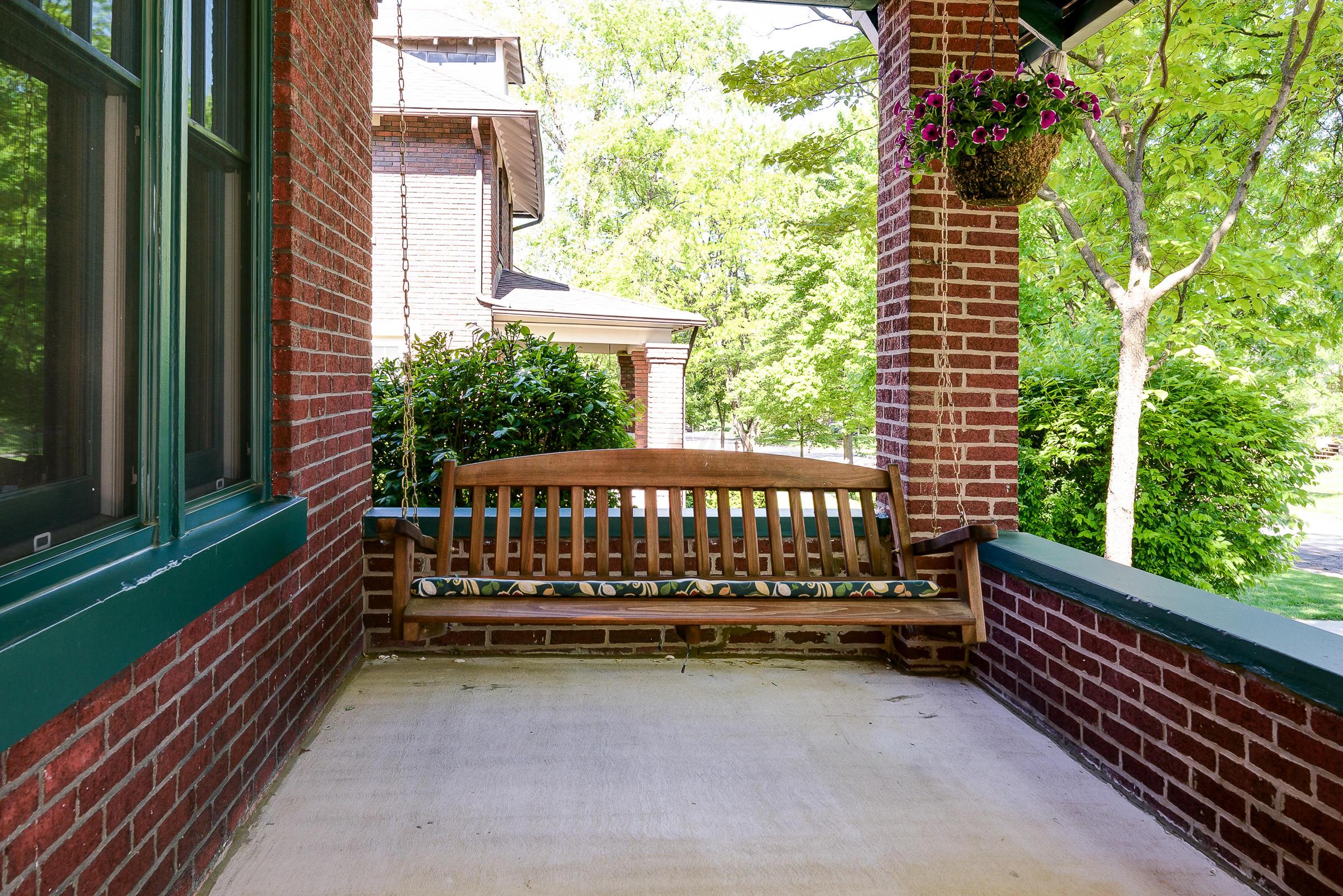 129 Arden Road Columbus, OH 43214 - Photo 3 of 42 Gallery Image 3