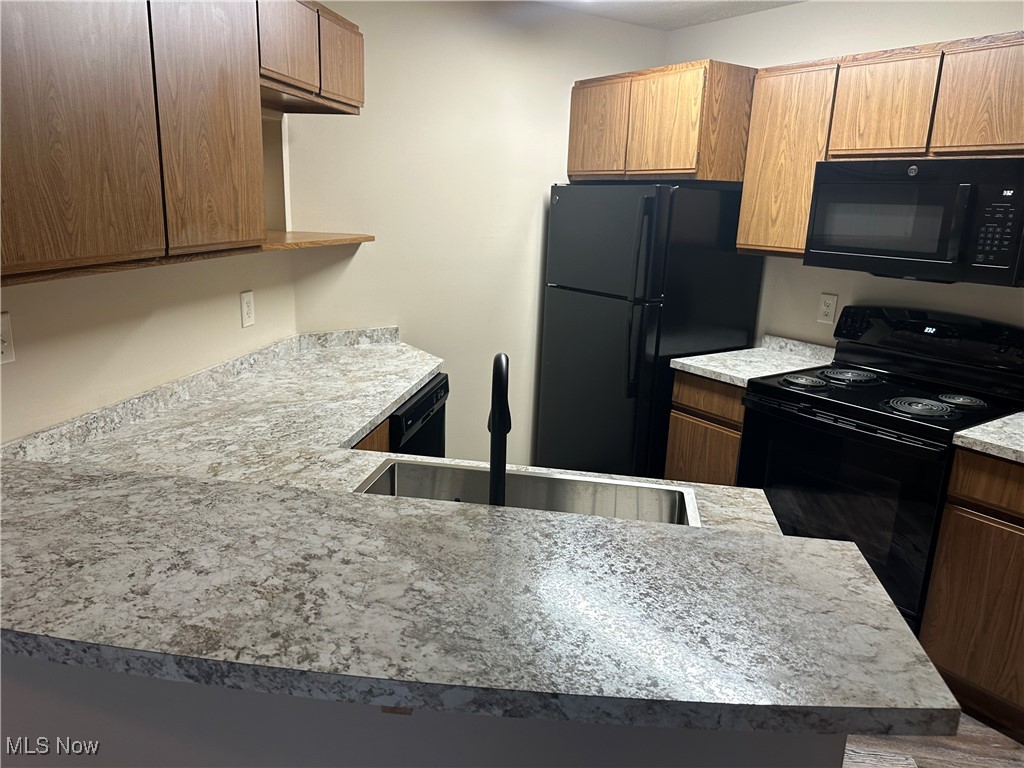 6729 Tippecanoe Road, Unit 2 Canfield, OH 44406 - Photo 3 of 12 Gallery Image 3
