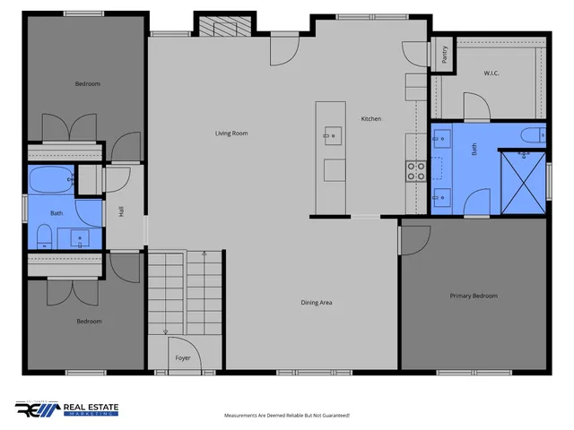 a black and white photo of a cabinet