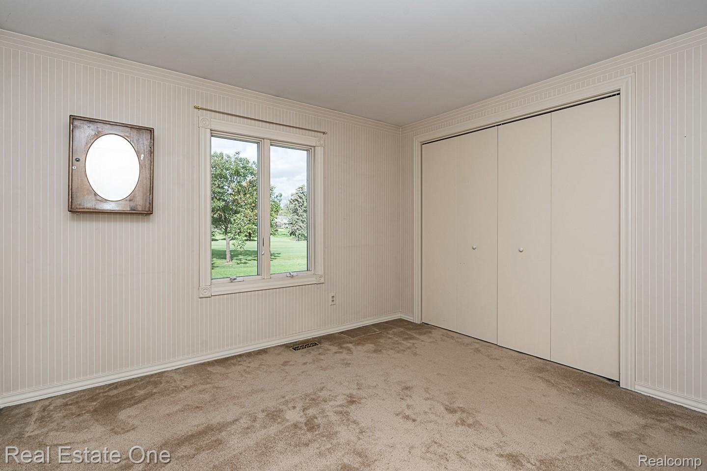 1380 Chestnut Circle Rochester, MI 48309 - Photo 27 of 46 Bedroom