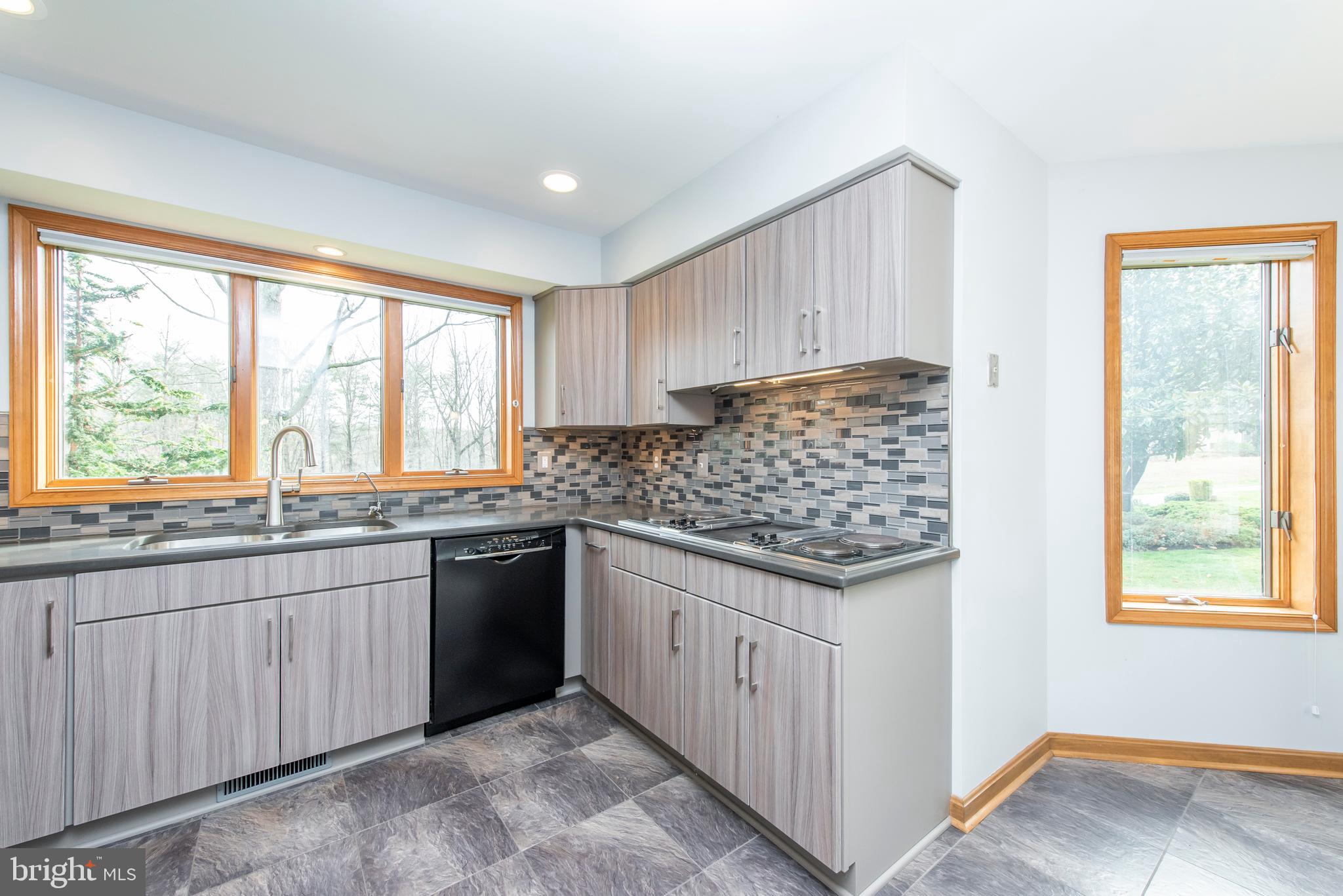 1437 Dicus Mill Road Severn, MD 21144 - Photo 11 of 48 Kitchen