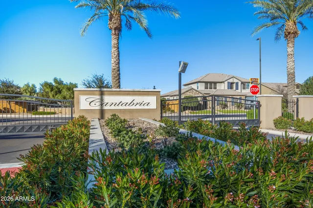 a view of a sign board with yard