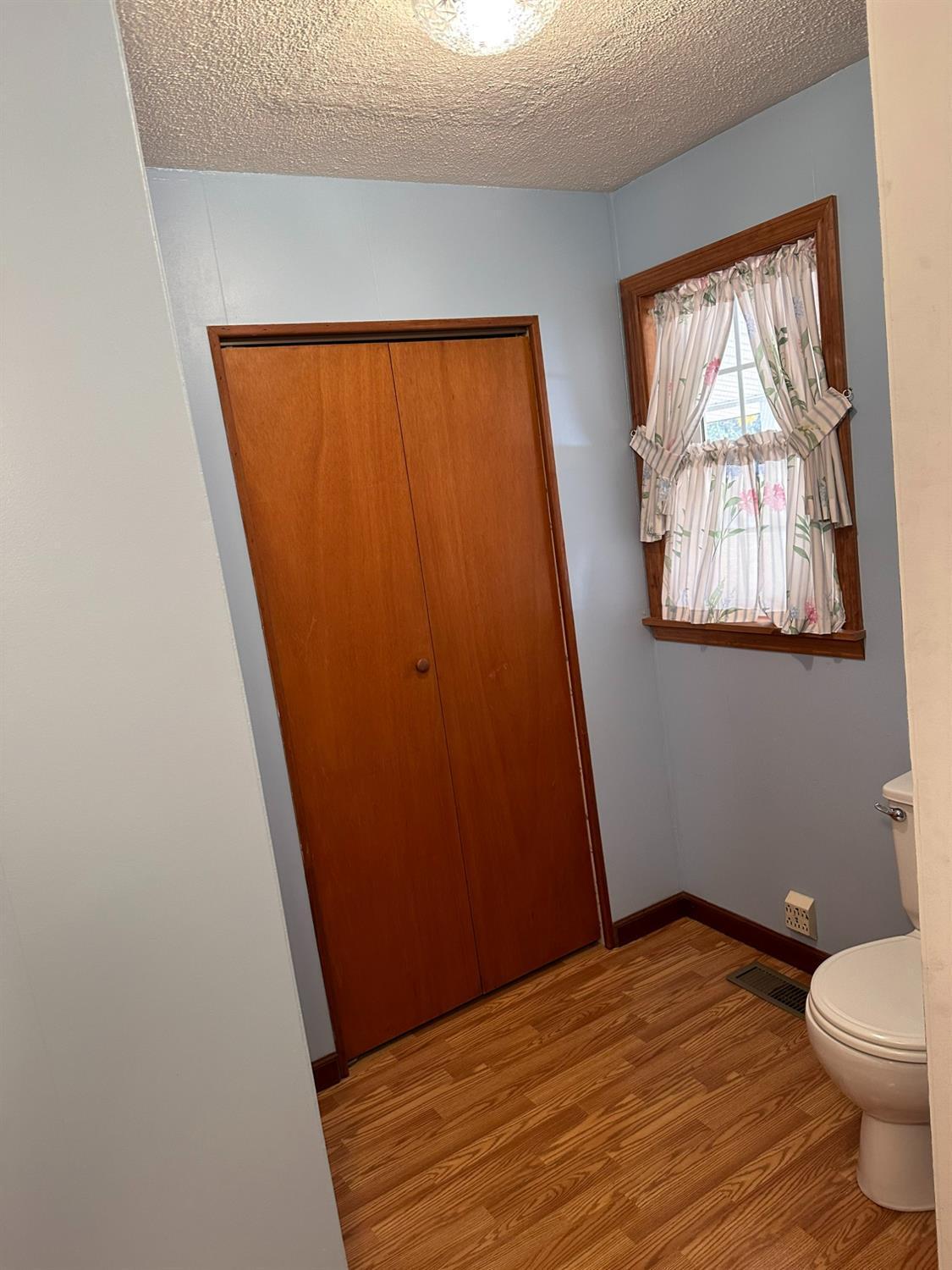 11351 Butler Road Hillsboro, OH 45133 - Photo 19 of 41