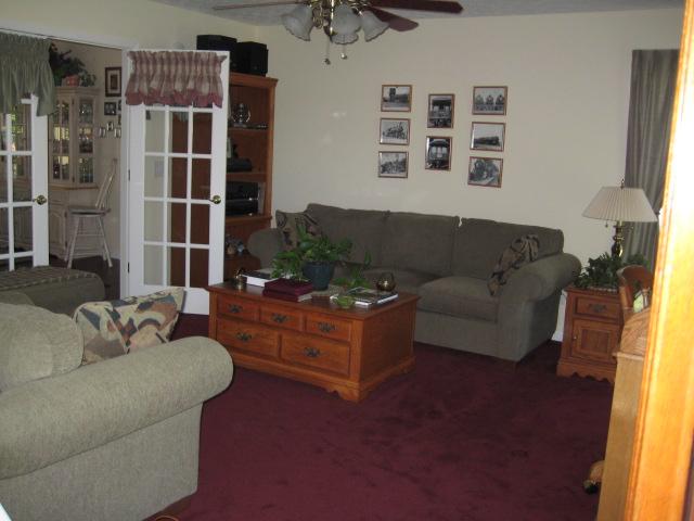 584 Old Shannon Road Lebanon, TN 37090 - Photo 3 of 20 Formal Living Room.