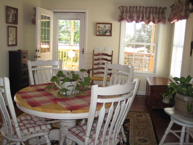 584 Old Shannon Road Lebanon, TN 37090 - Photo 4 of 20 Separate Dining Room.