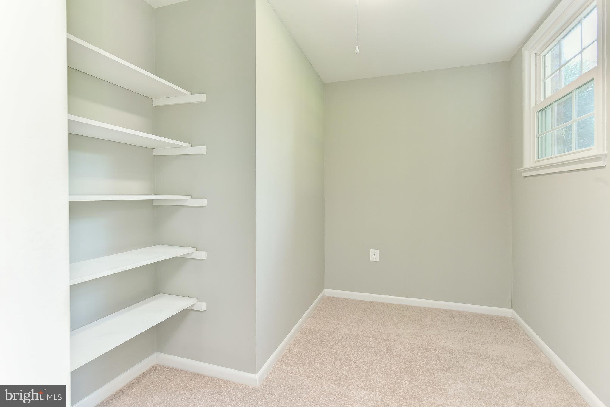 2601 Culpeper Road Alexandria, VA 22308 - Photo 17 of 30 Master Bedroom closet