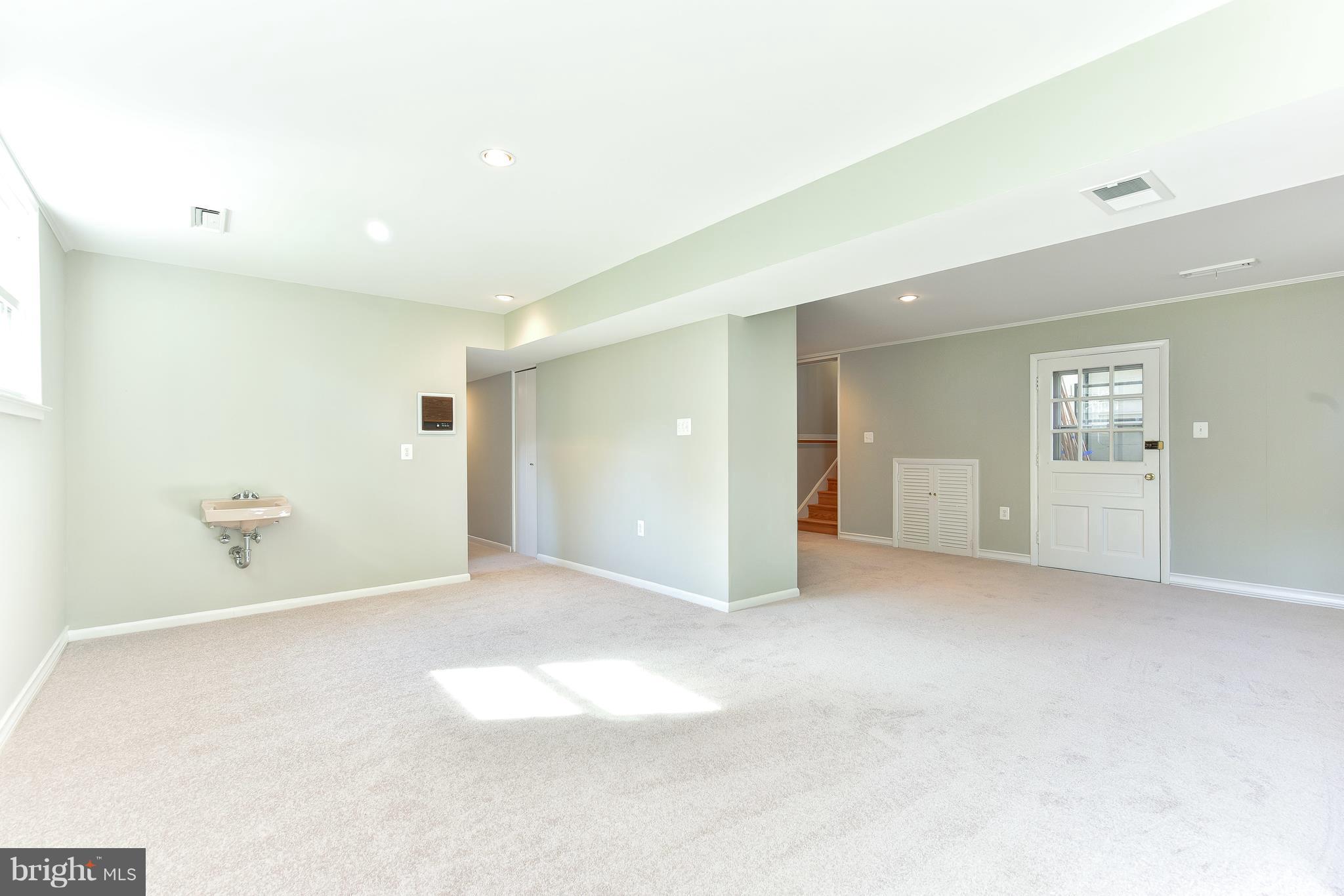 2601 Culpeper Road Alexandria, VA 22308 - Photo 21 of 30 Family Room