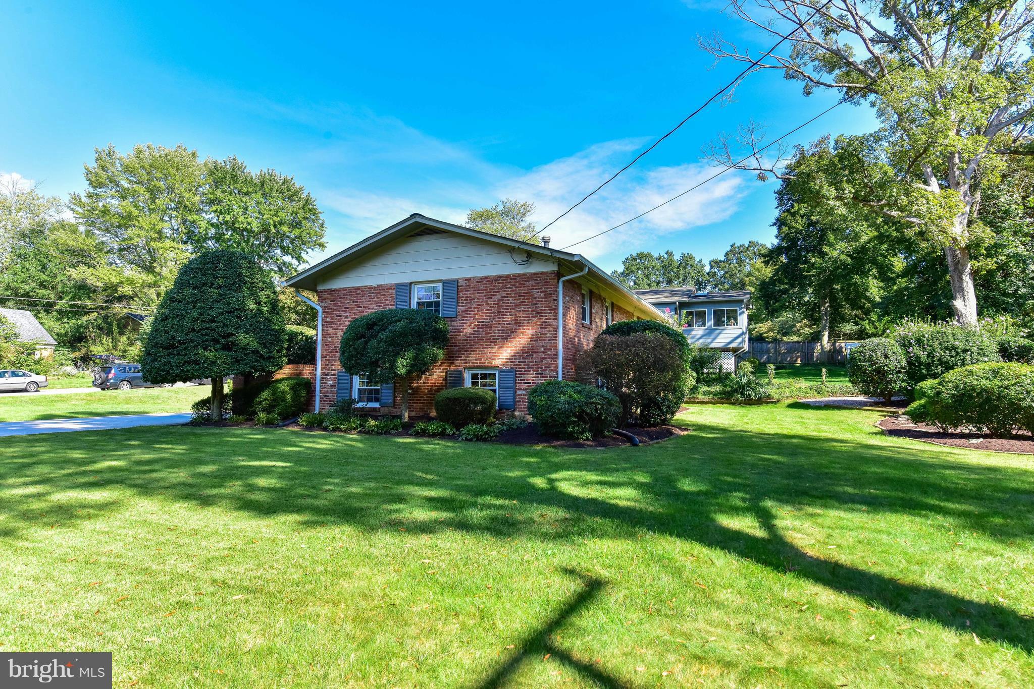 2601 Culpeper Road Alexandria, VA 22308 - Photo 26 of 30 side yard