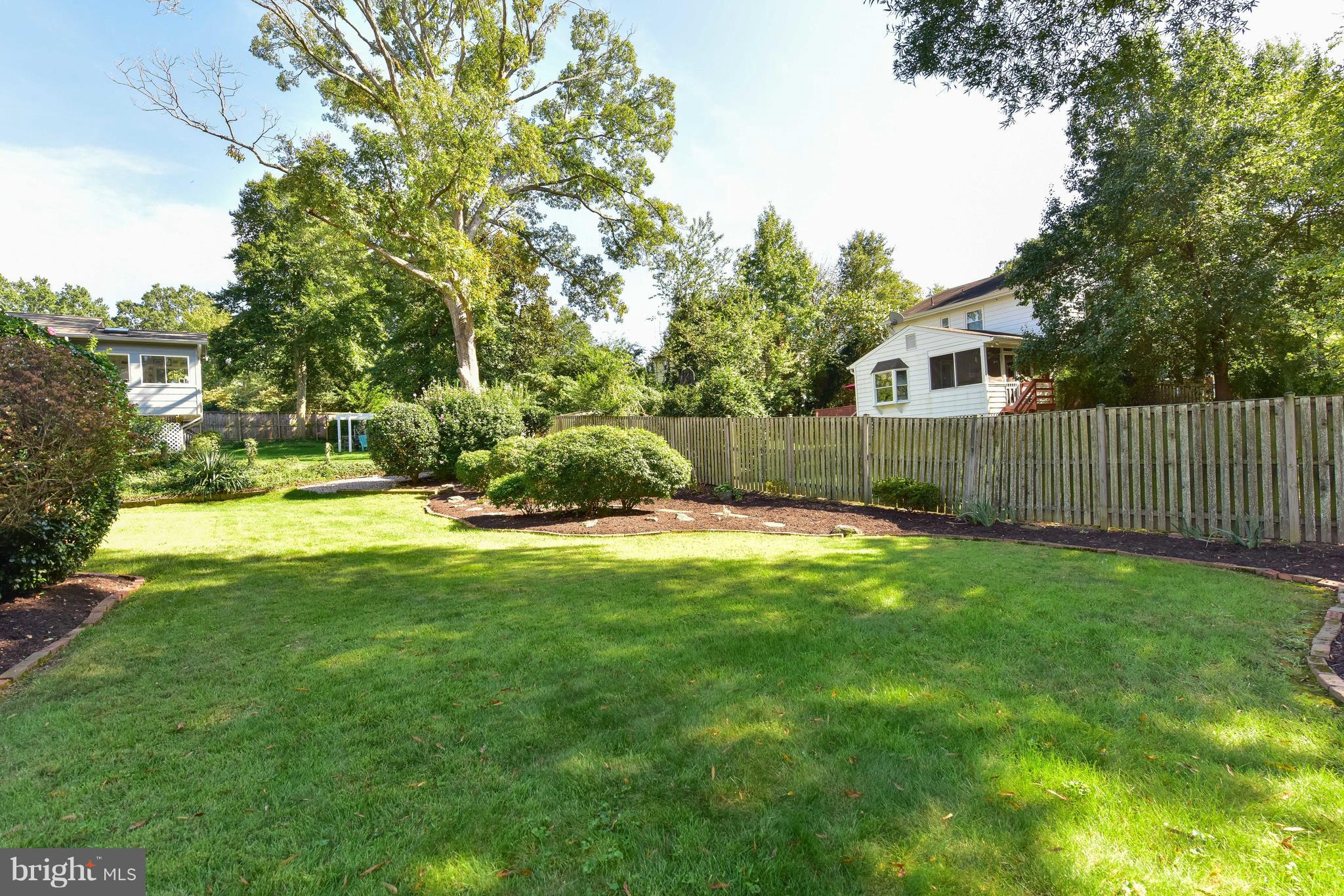 2601 Culpeper Road Alexandria, VA 22308 - Photo 29 of 30 Spacious yard