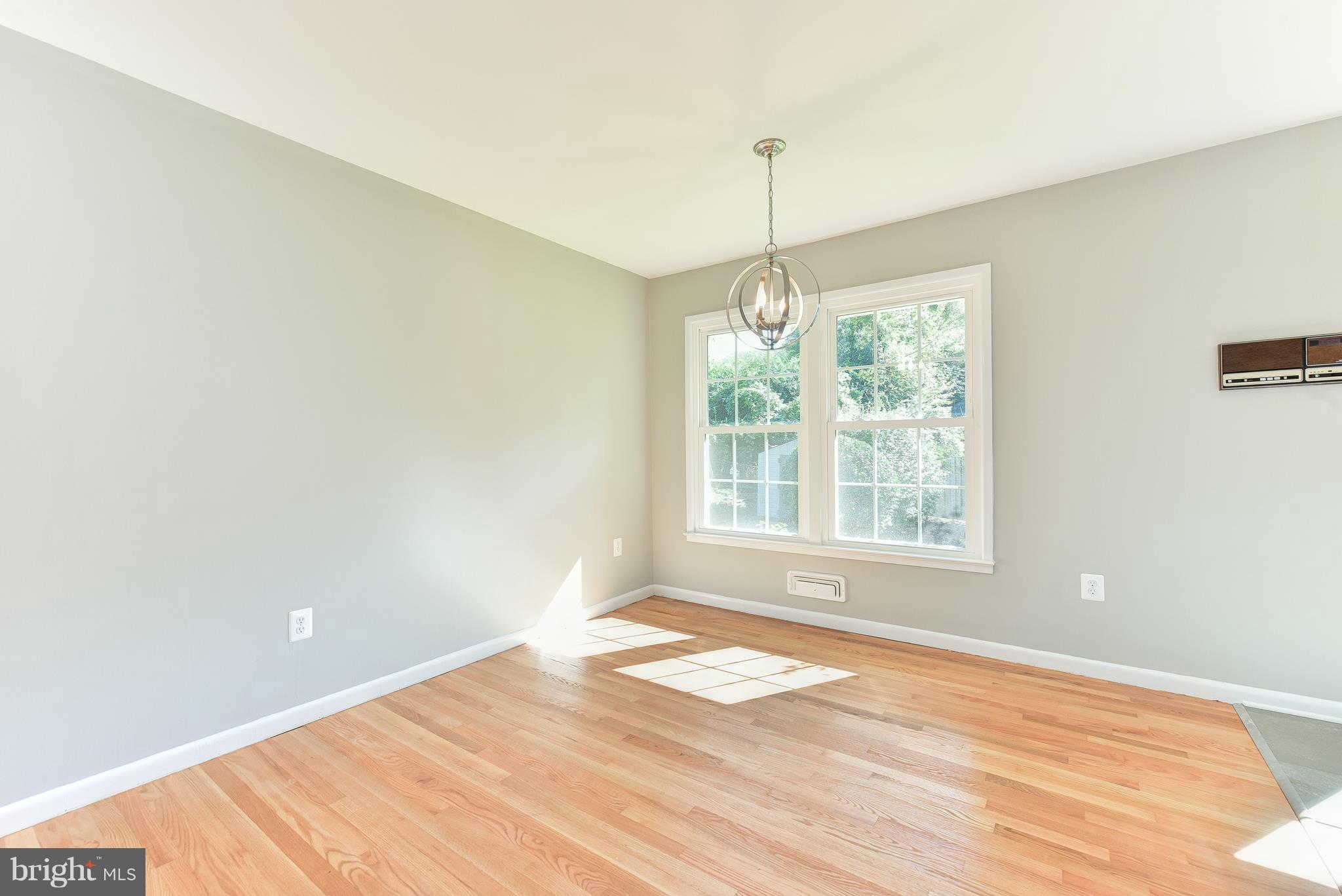 2601 Culpeper Road Alexandria, VA 22308 - Photo 8 of 30 Dining Room