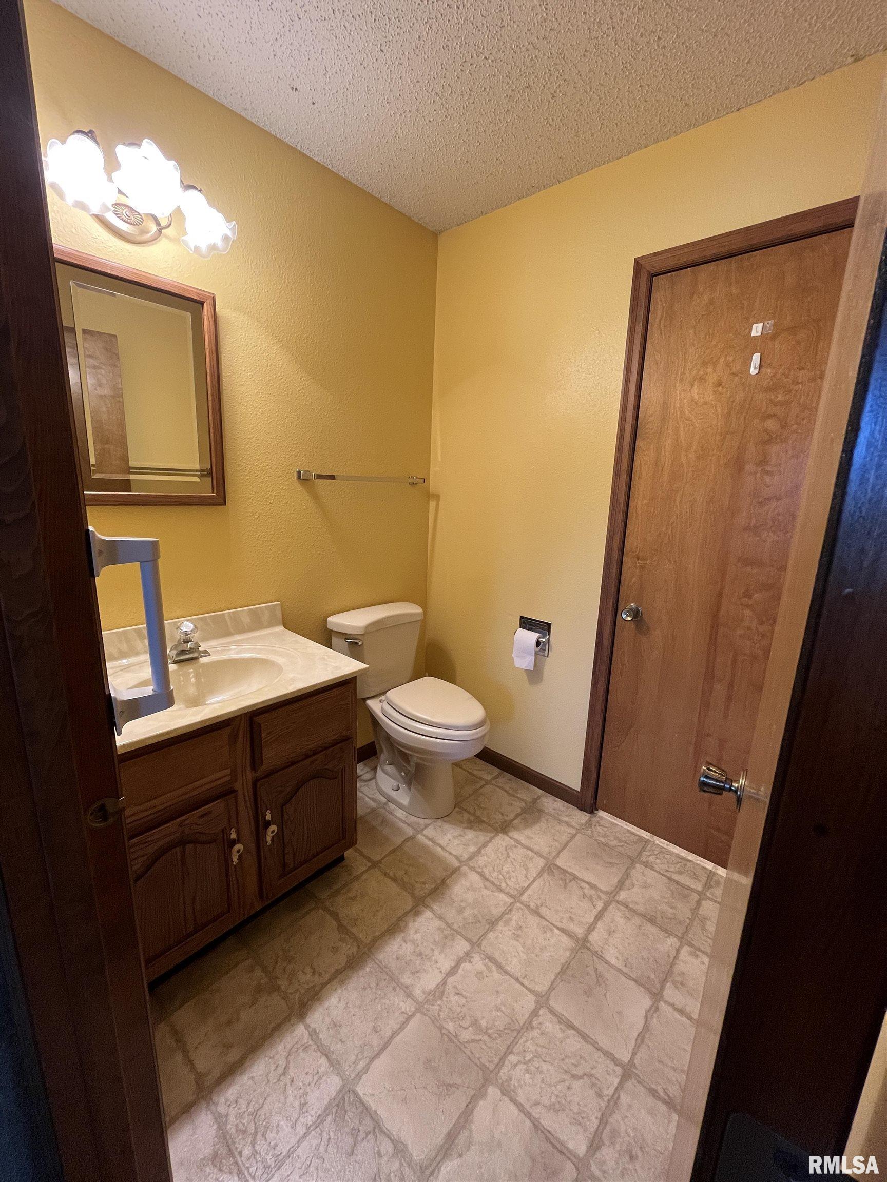 2415 Raleigh Road Springfield, IL 62704 - Photo 12 of 15