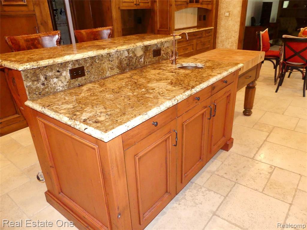 3274 Quail Ridge Circle Rochester Hills, MI 48309 - Photo 21 of 74