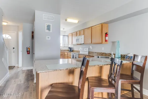 $154,000 | 1664 Beach Boulevard, Unit 88, Biloxi, MS 39531