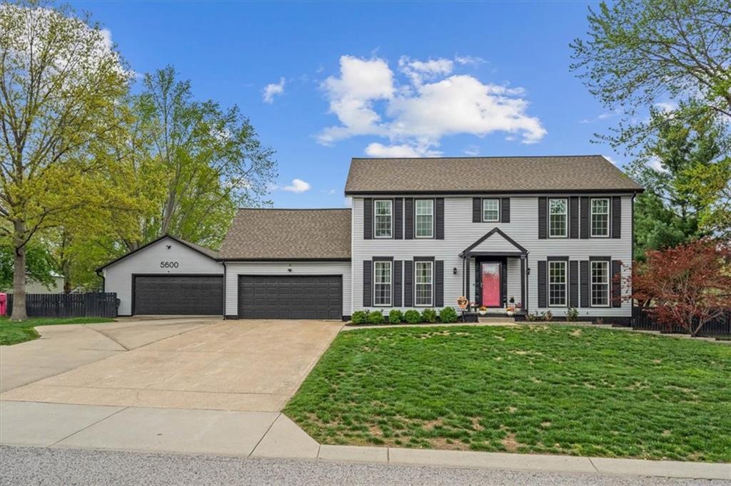 5600 West 163rd Terrace, Stilwell, KS 66085 Compass